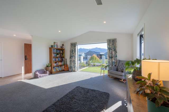 8 Carran Court Te Anau_4