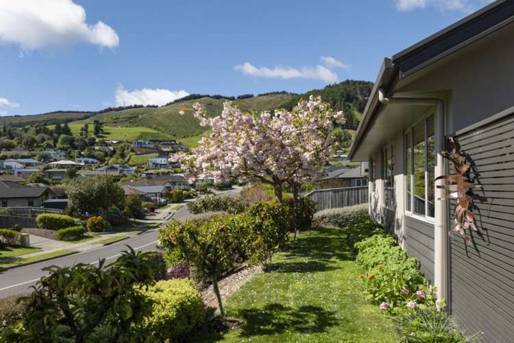 77 Washbourn Drive Richmond_20