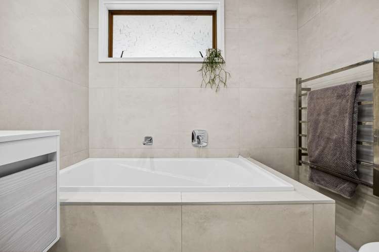 15a Nicholson Place Hillcrest_12