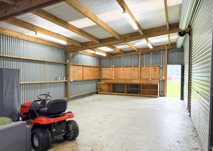 2328A Arthurs Road Franz Josef_23