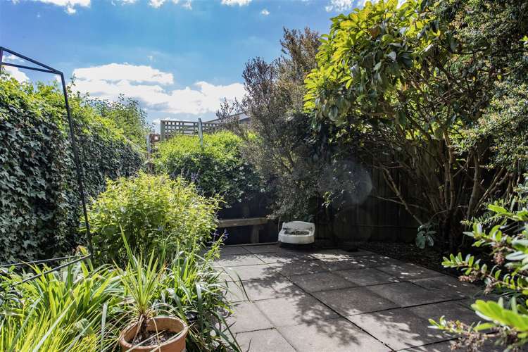 32 Sloan Terrace Cashmere_1