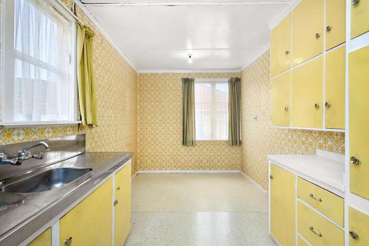 107 Wilkie Crescent Naenae_13