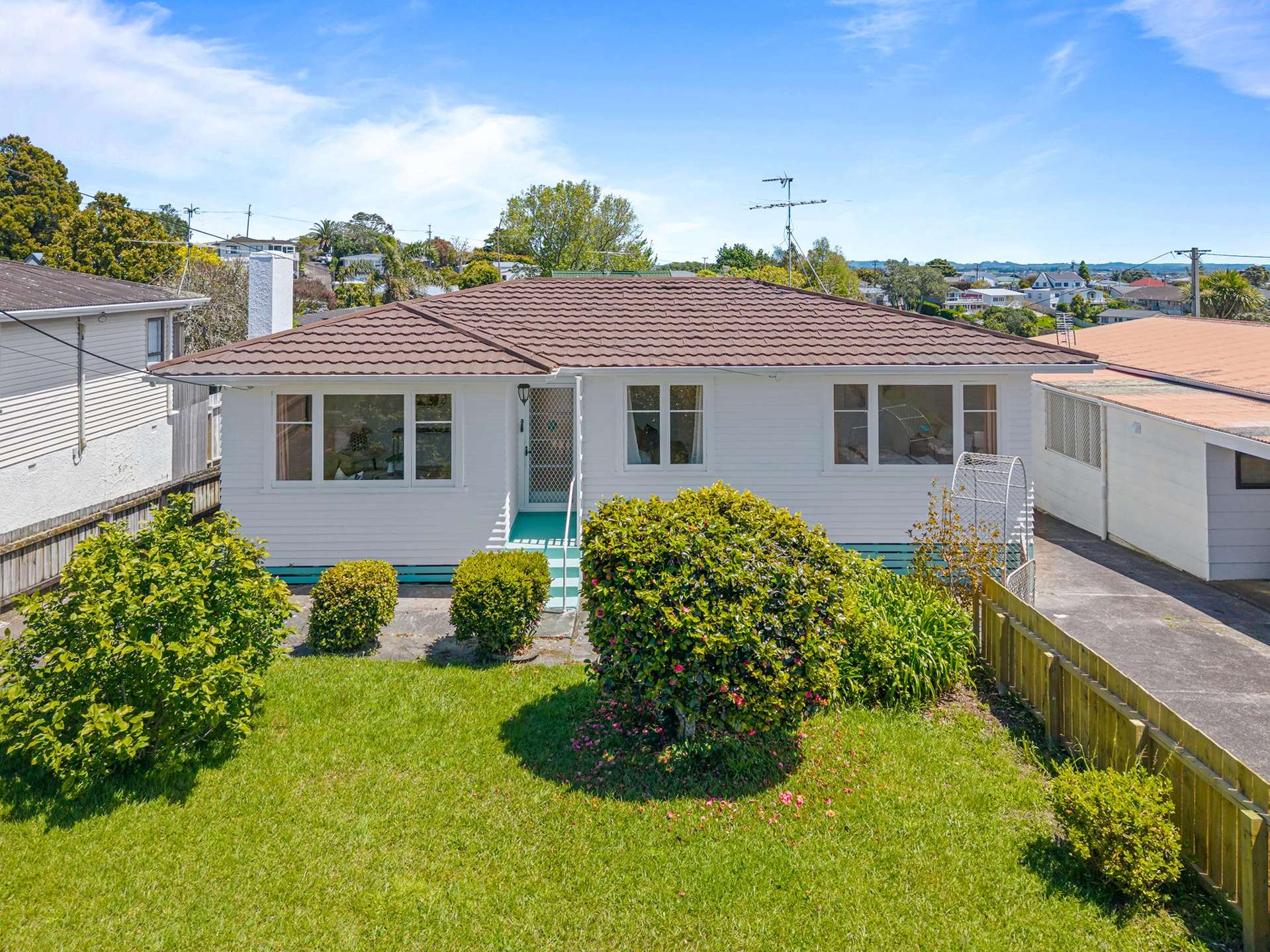 1/15 Kia Ora Road Beach Haven_0