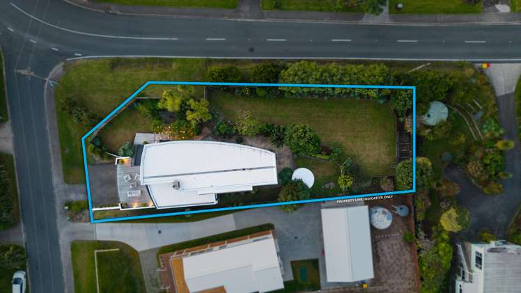 2 Ngatira Road Muriwai_45