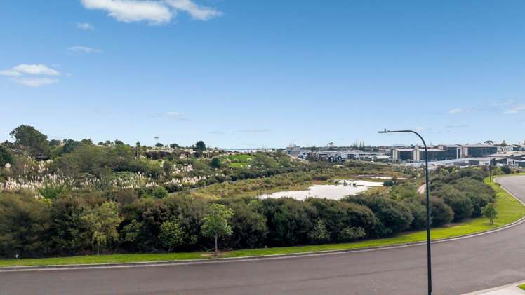 13 Angiangi Crescent Beachlands_36