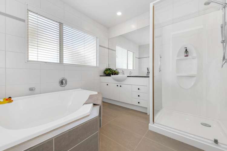 56 Pine Harbour Parade Beachlands_28