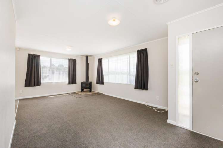 823 Napier Road Whakarongo_11