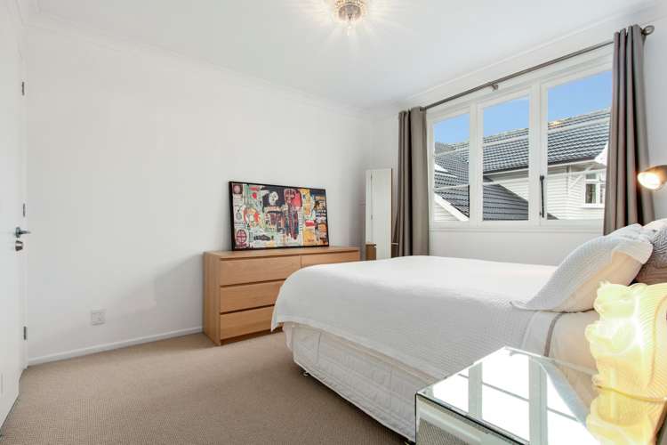 8/2 Herne Bay Road Herne Bay_7