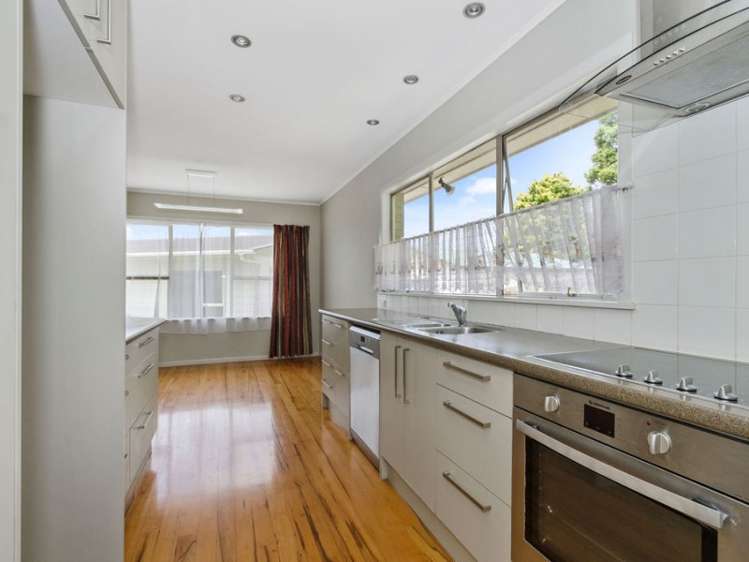 6 Laurelwood Avenue Pukekohe_3