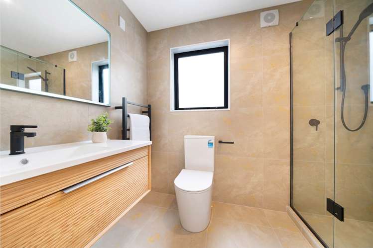 11A & 11B Cadman Avenue Greenlane_17