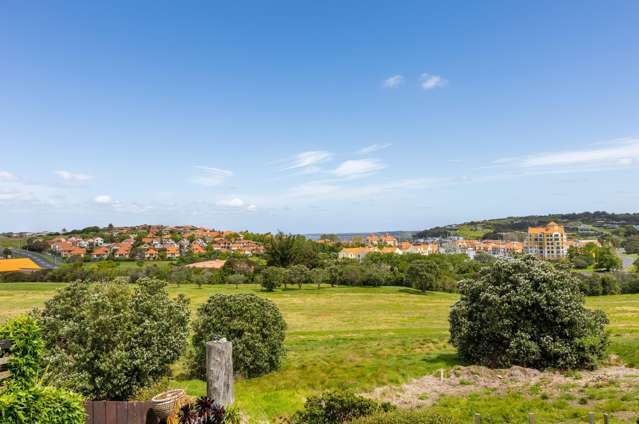 280 Alec Craig Way Gulf Harbour_4