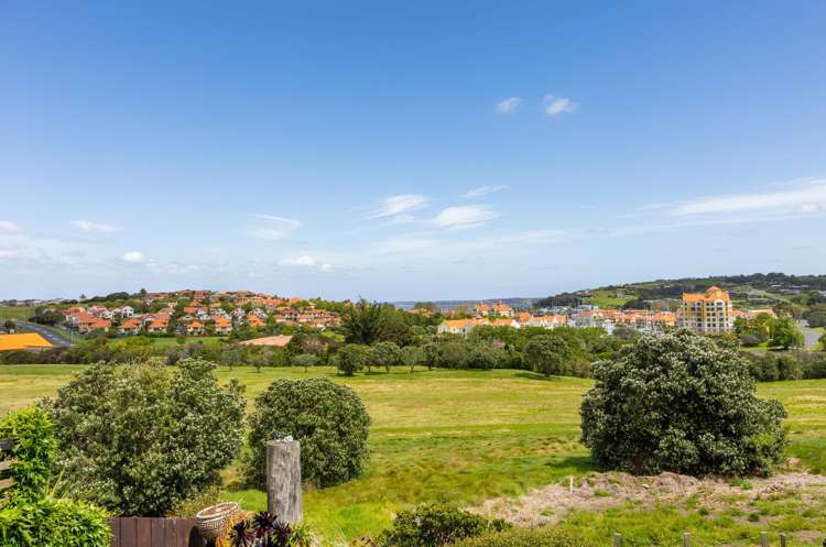 280 Alec Craig Way Gulf Harbour_4