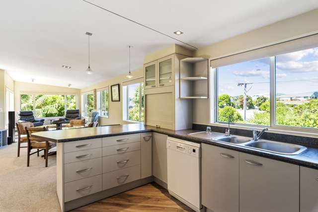 325 Rosetta Road Raumati Beach_3