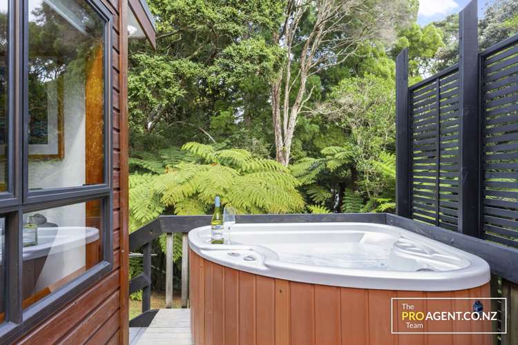 23 Victory Road Laingholm_14