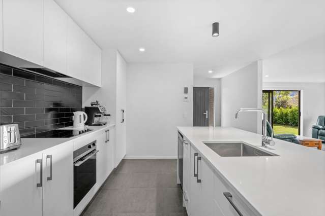 11 Walter Place Glenorchy_3