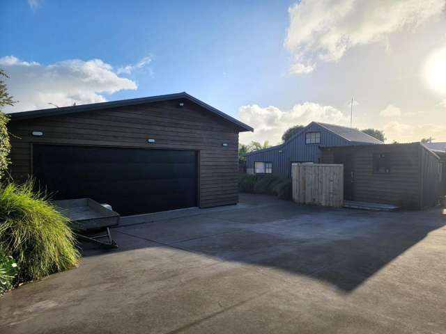 11a Mace Terrace Oakura_1