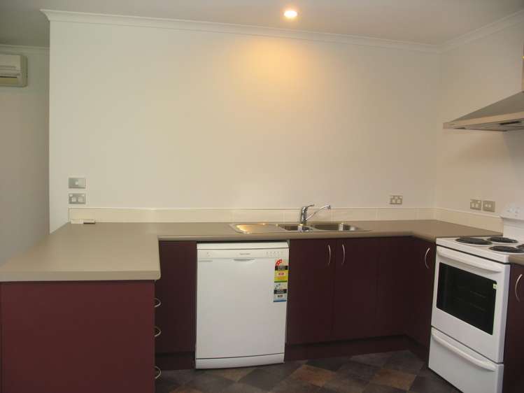 8 Hector Close Kingston_5