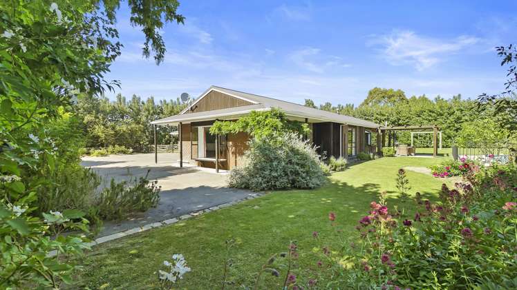 1731 Clintons Road Darfield_21