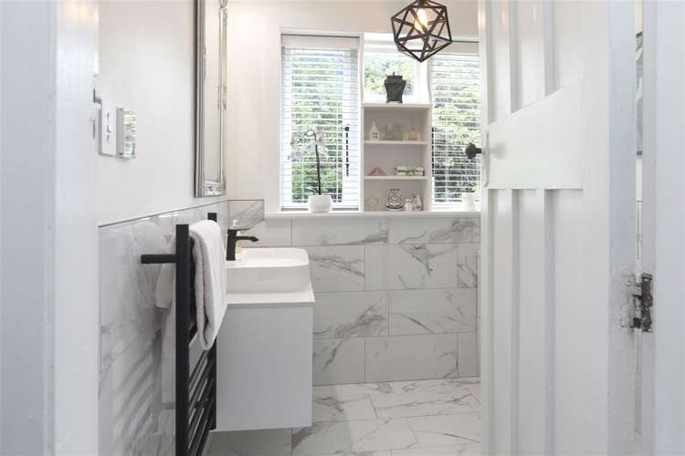 3883 Christchurch Akaroa Road Little River_15