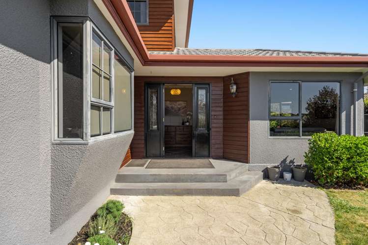 49 Olympus Way Richmond_24