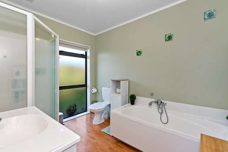 29 Newfield Drive Fairview Downs_17