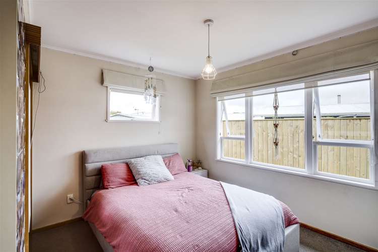 4 Holyrood Street Taradale_15