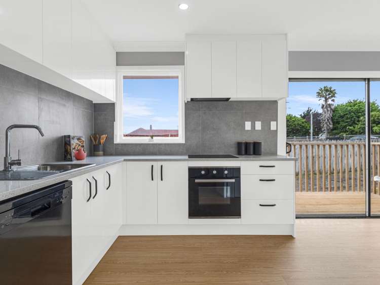 1/60 Grove Road Papakura_7