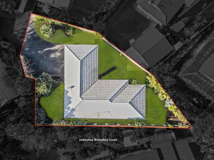 2/105 Carnoustie Drive Wattle Downs_18