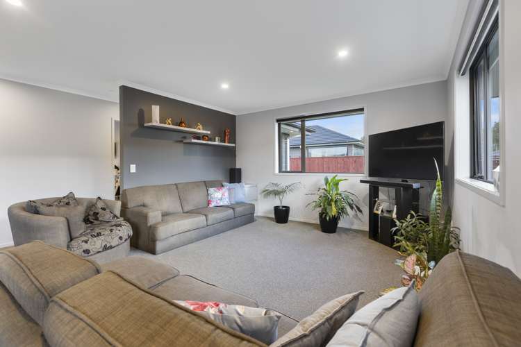 9 Dreaver Drive Waitara_8