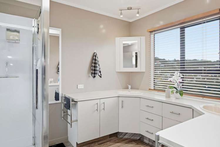 2/18 Sailmaker Close Whitby_8