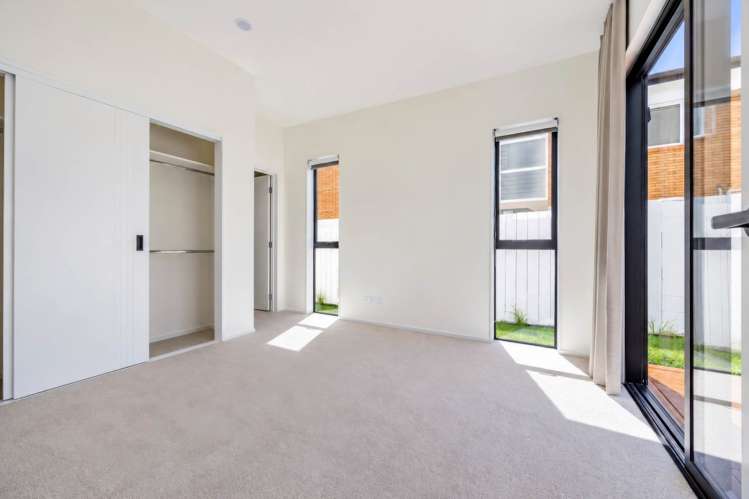 14a Letterkenny Place Blockhouse Bay_6