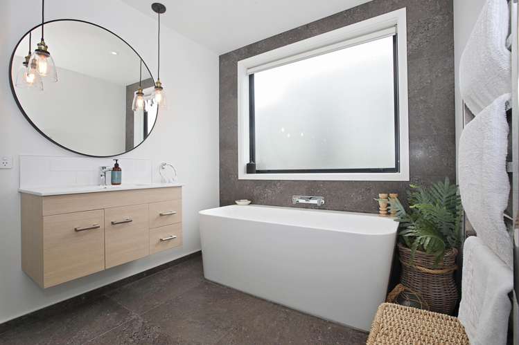 11 Towack Street Riverton_18