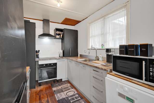 10 Acourt Street Hawera_3