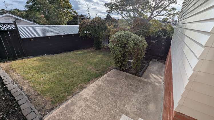 18 Eaton Road Hillsborough_15