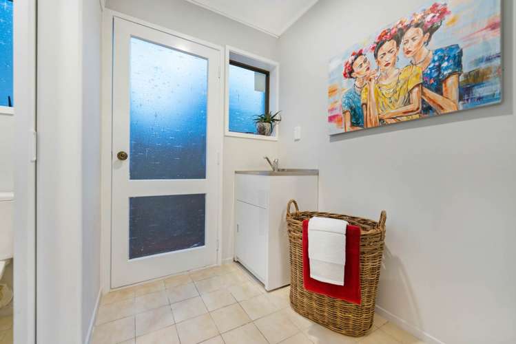 7 Baleden Lane Mount Eden_16