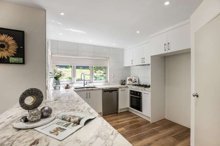 24 Langana Avenue Browns Bay_16