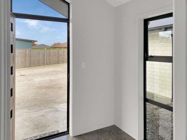 8 Gladys Place 10516_2