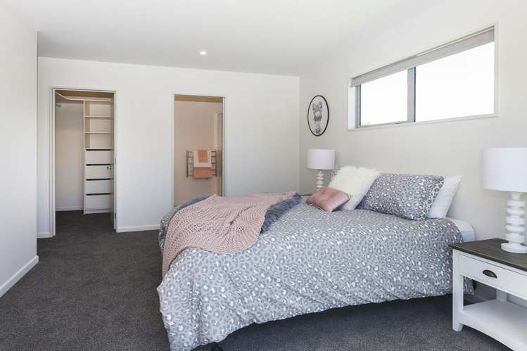 5 Kingsbridge West Burwood_10