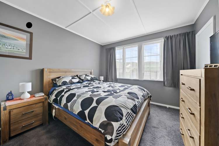 51 Wilkie Crescent Naenae_7