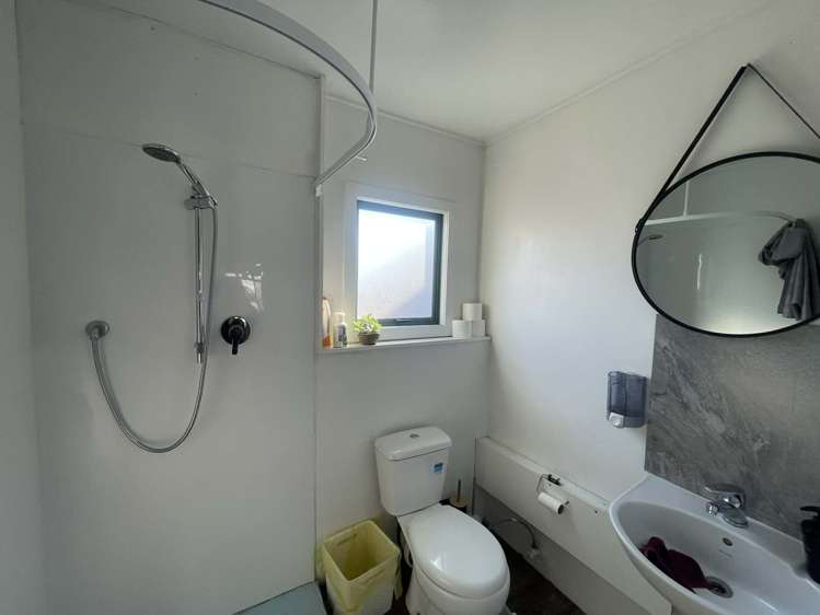4/4 Freeman Way Manukau_20