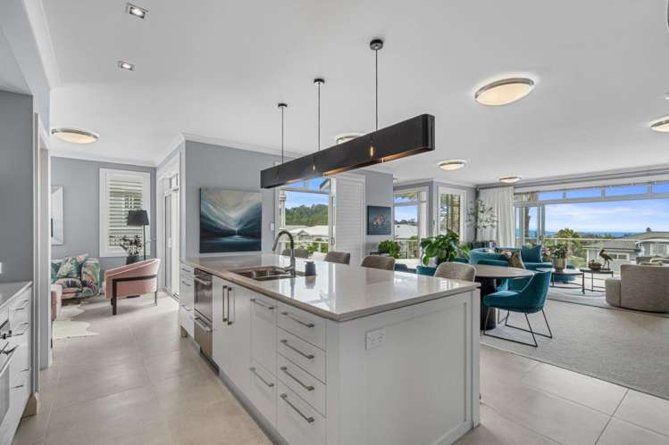 25 Panorama Heights Orewa_6