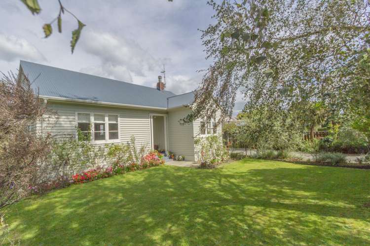26 Masters Crescent Masterton_15