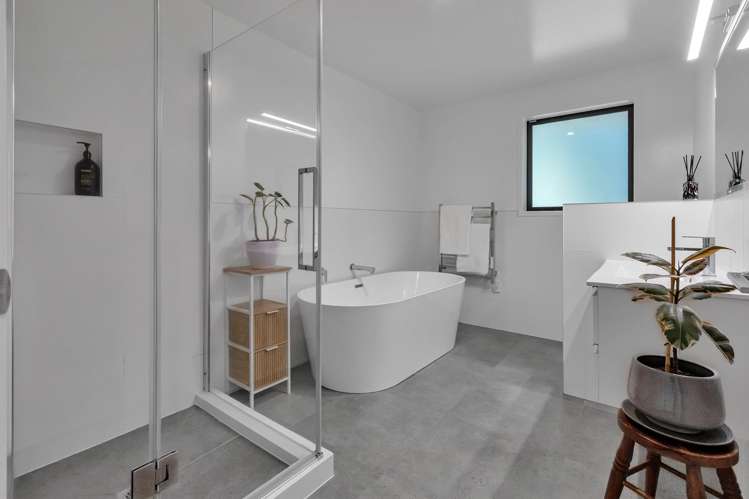 10 Lochiel Place Te Kamo_6