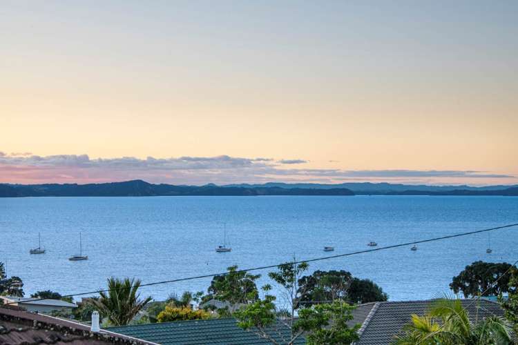 1038a Whangaparaoa Road Tindalls Beach_2