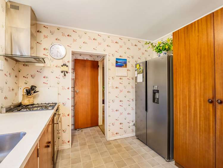 14A Brassey Road Saint Johns Hill_20