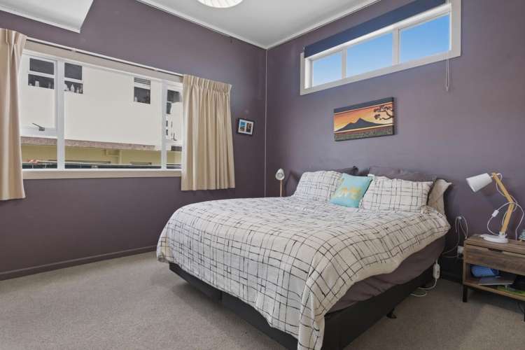 60 Tukapa Street Westown_17