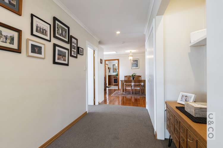 23 Queen Street Riverhead_17