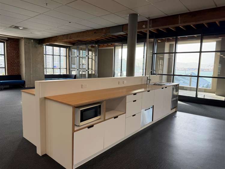 Part Level 3, 11 Cable Street Wellington Central_9