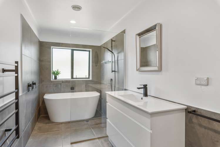 41 Quadrant Heights Paraparaumu_24