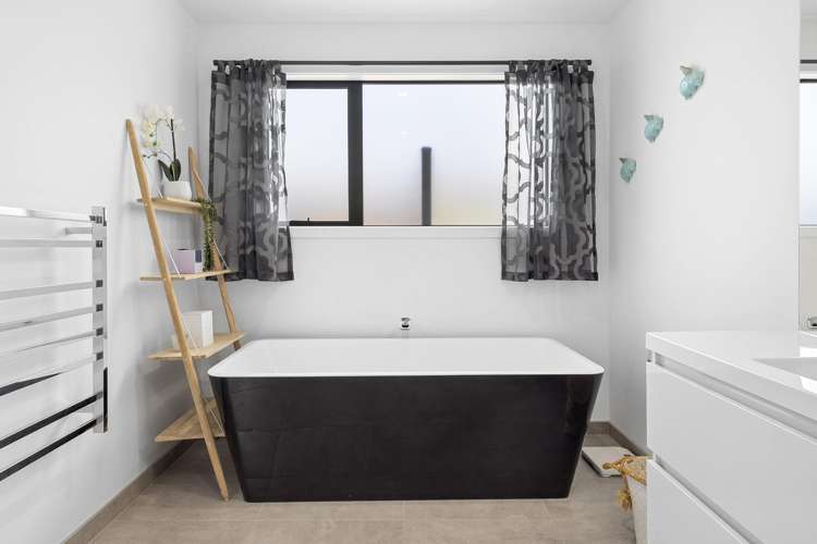 75 Infinity Drive Wanaka_17